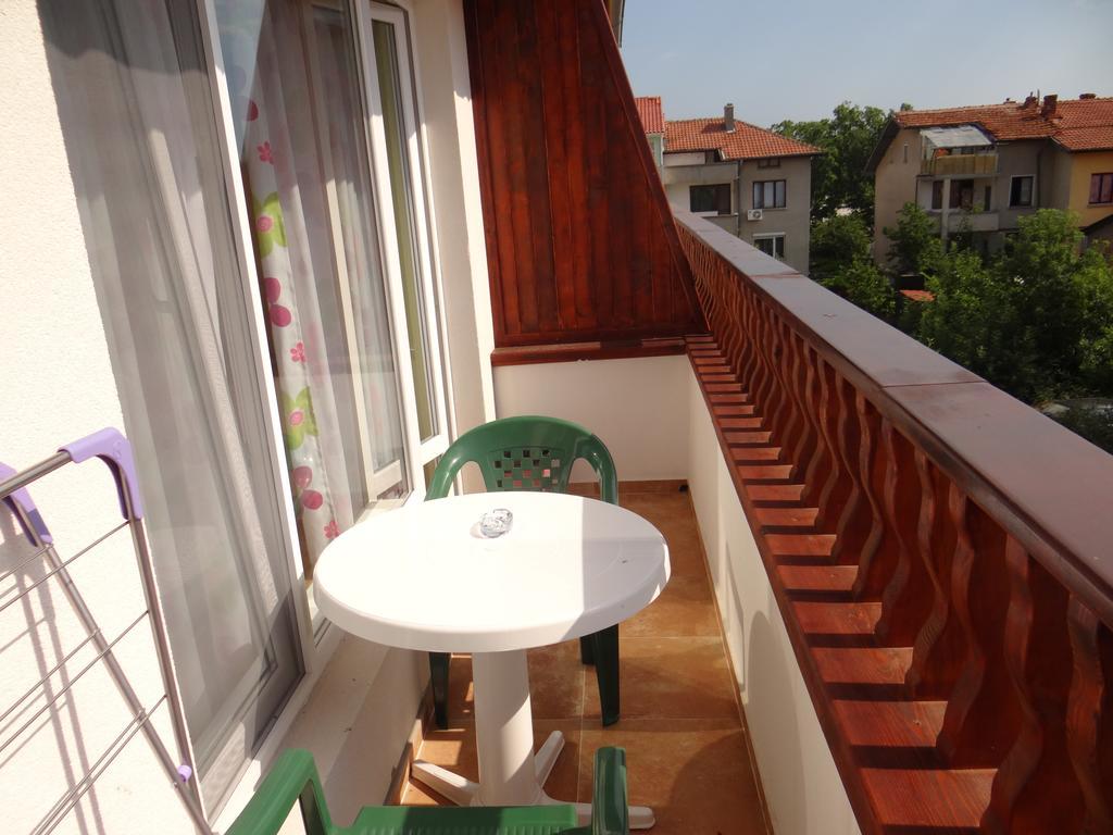 קיטן Guest House Rosa מראה חיצוני תמונה